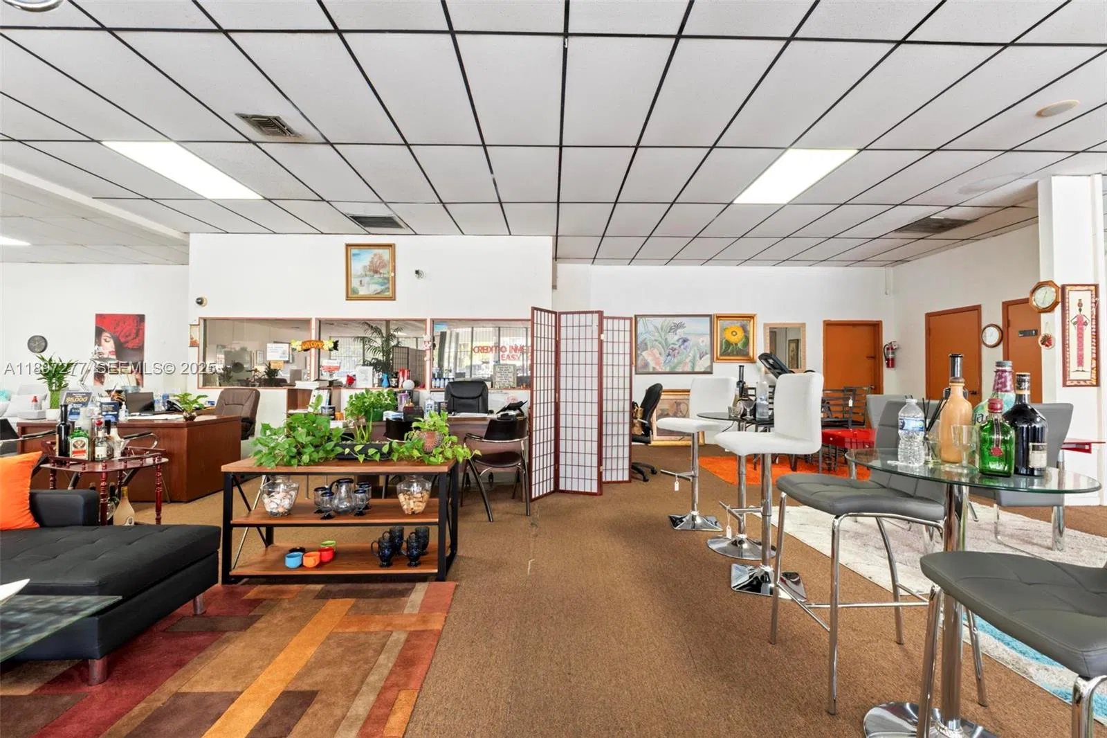 Established Furniture Store with Immediate Cash Flow