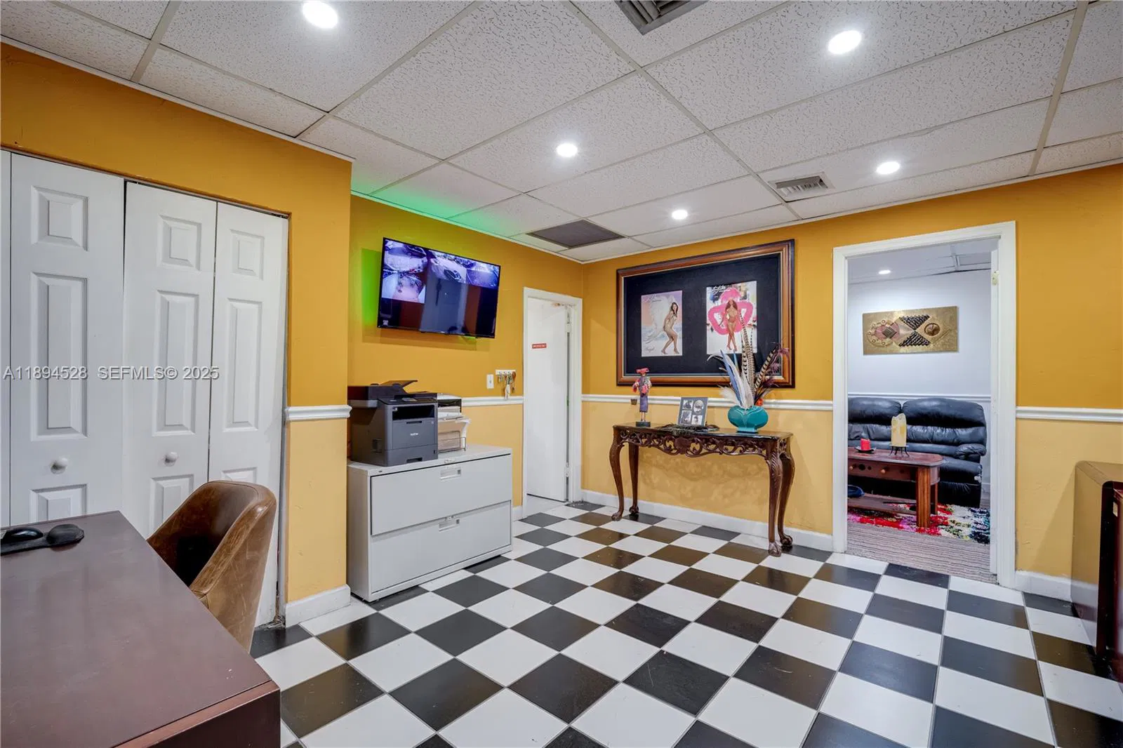 Niche Clothing and Fabric Manufacturer with Relocatable Operations