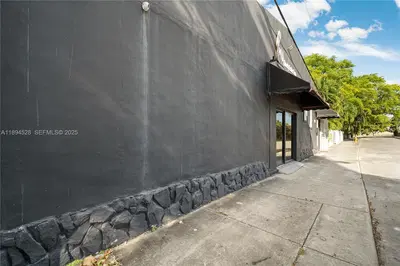 Niche Clothing and Fabric Manufacturer with Relocatable Operations