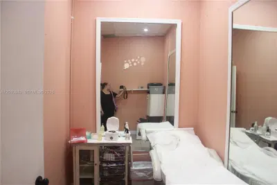 Established Hair Salon with Loyal Clientele