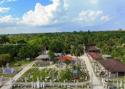 Premier Nursery and Garden Center with Unique Custom Art Offerings