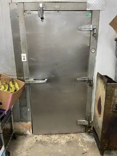 Established Doral Restaurant with Loyal Customer Base