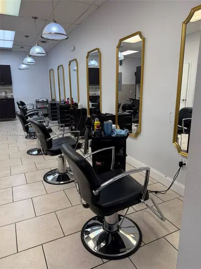 Established Hair Salon with Loyal Clientele