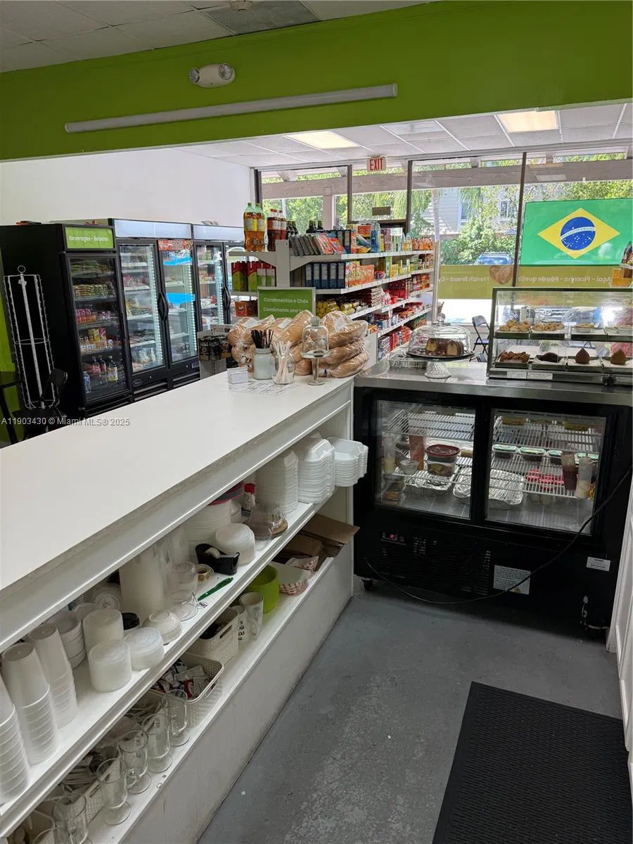Turnkey Brazilian Cafe and Store with Prime Location