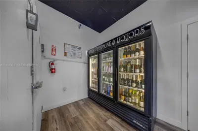 Profitable Liquor Store with Clear Growth Potential