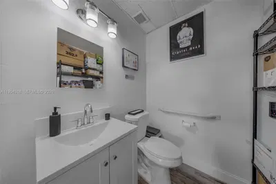 Profitable Liquor Store with Clear Growth Potential