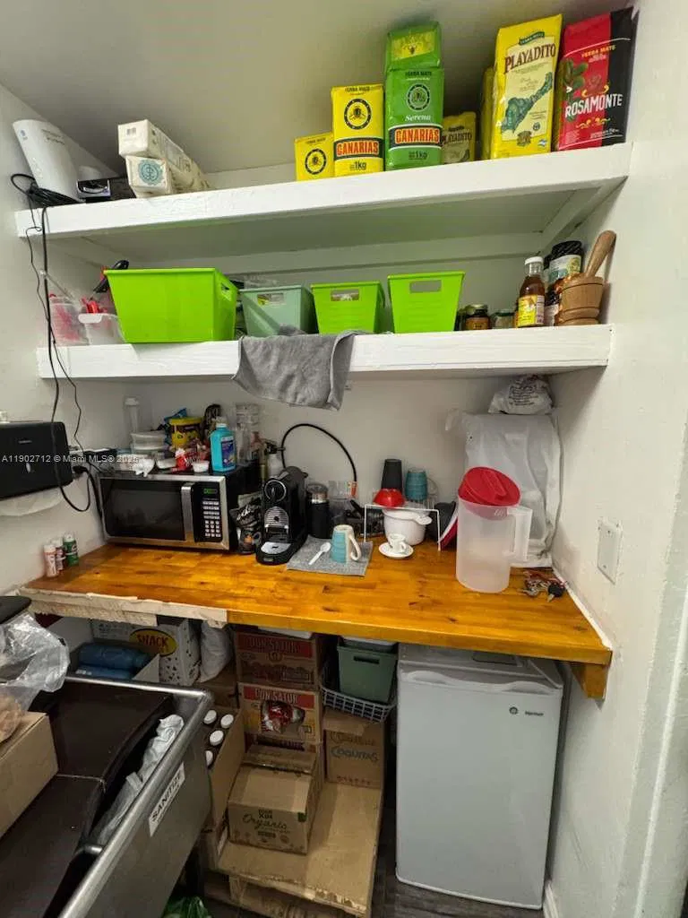 Thriving Organic Grocery Store with Loyal Clientele