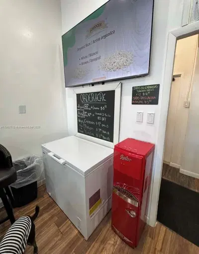 Thriving Organic Grocery Store with Loyal Clientele