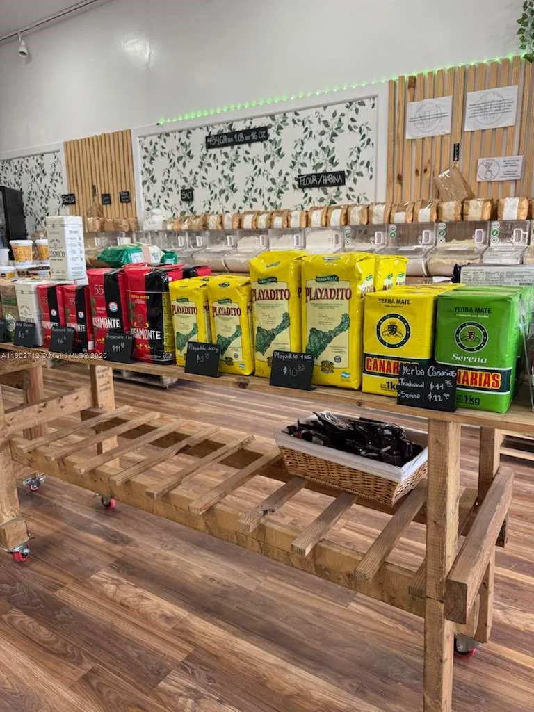 Thriving Organic Grocery Store with Loyal Clientele