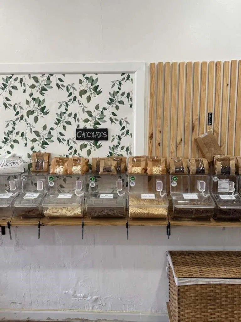 Thriving Organic Grocery Store with Loyal Clientele