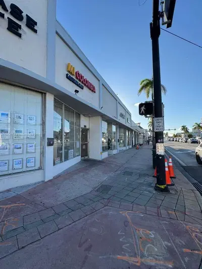 Thriving Organic Grocery Store with Loyal Clientele