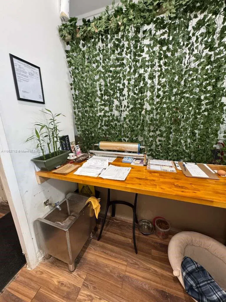 Thriving Organic Grocery Store with Loyal Clientele