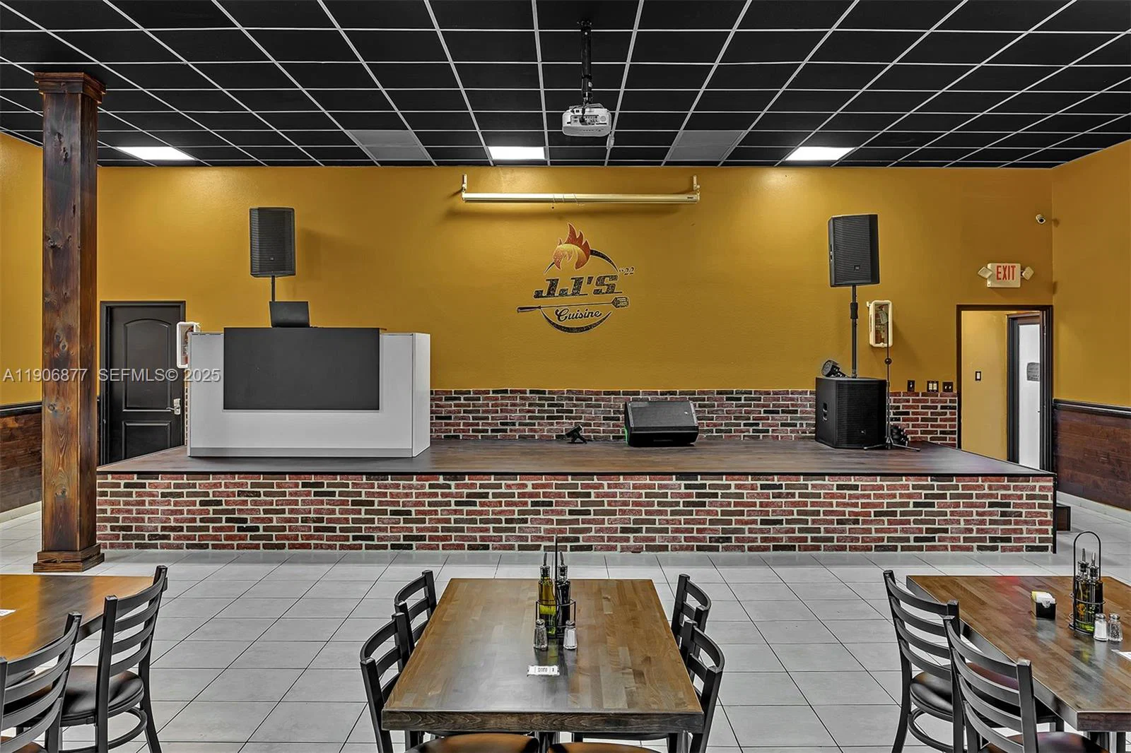 Brand New Restaurant with Event Venue and Liquor License