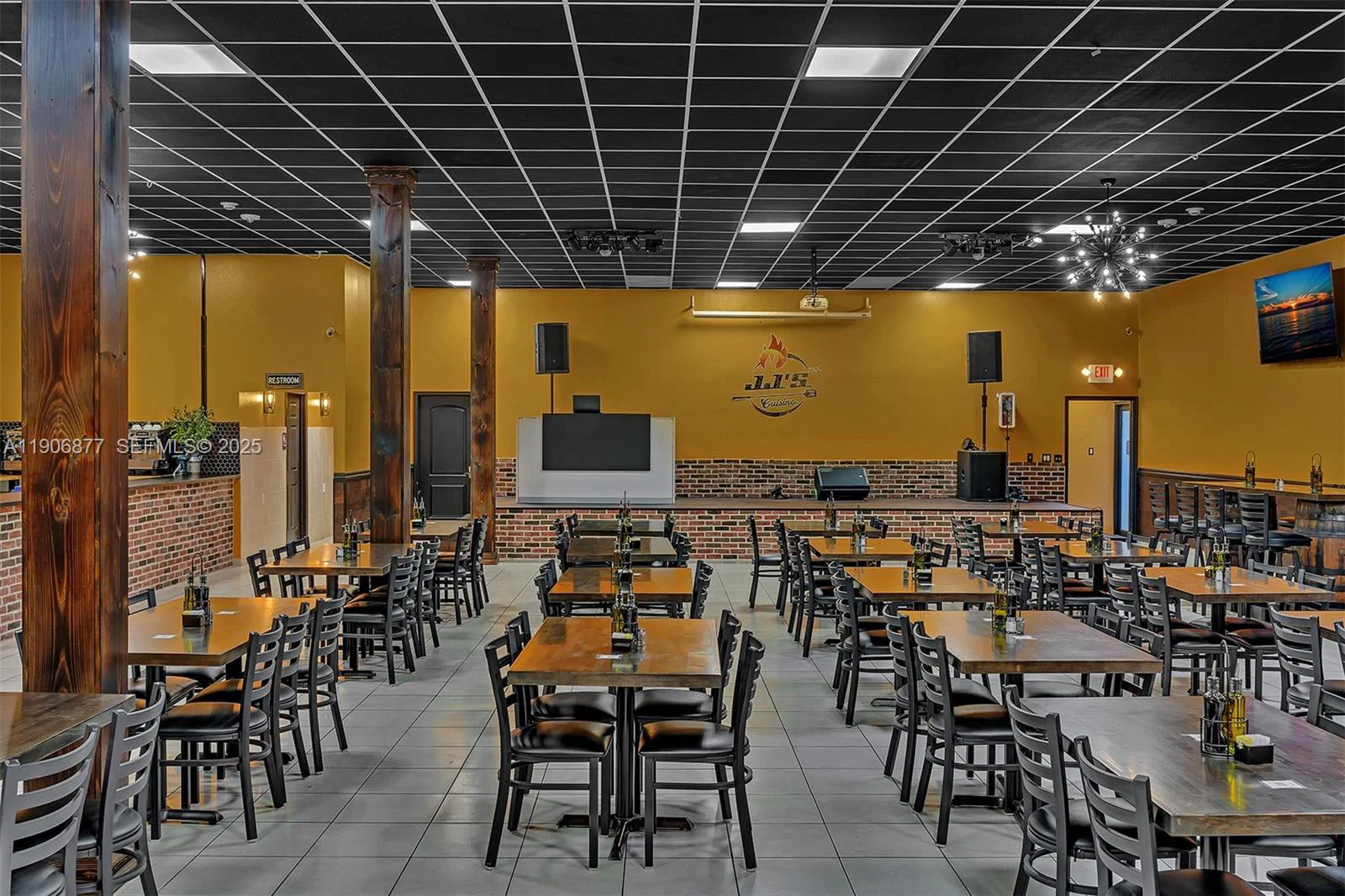 Brand New Restaurant with Event Venue and Liquor License