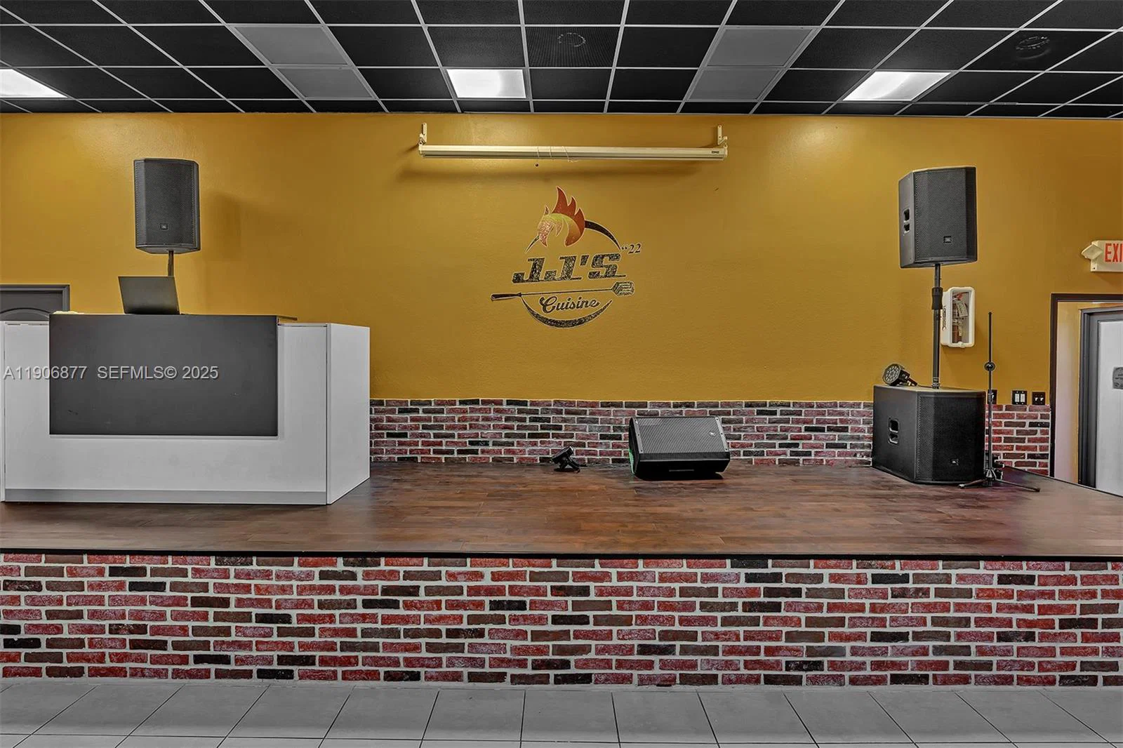 Brand New Restaurant with Event Venue and Liquor License