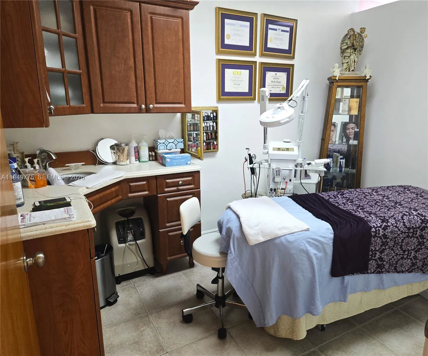 Complete Day Spa Assets with Five Private Rooms