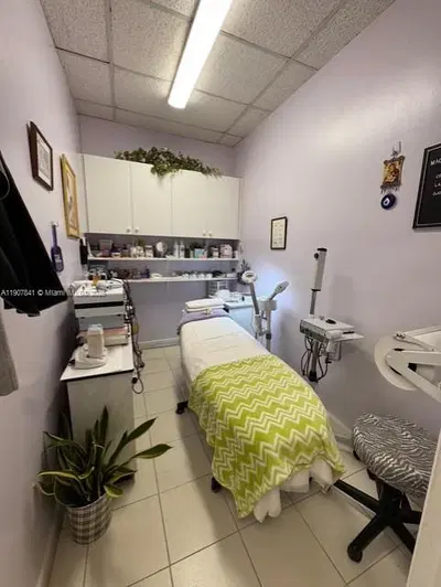 Established Day Spa with Turnkey Operations