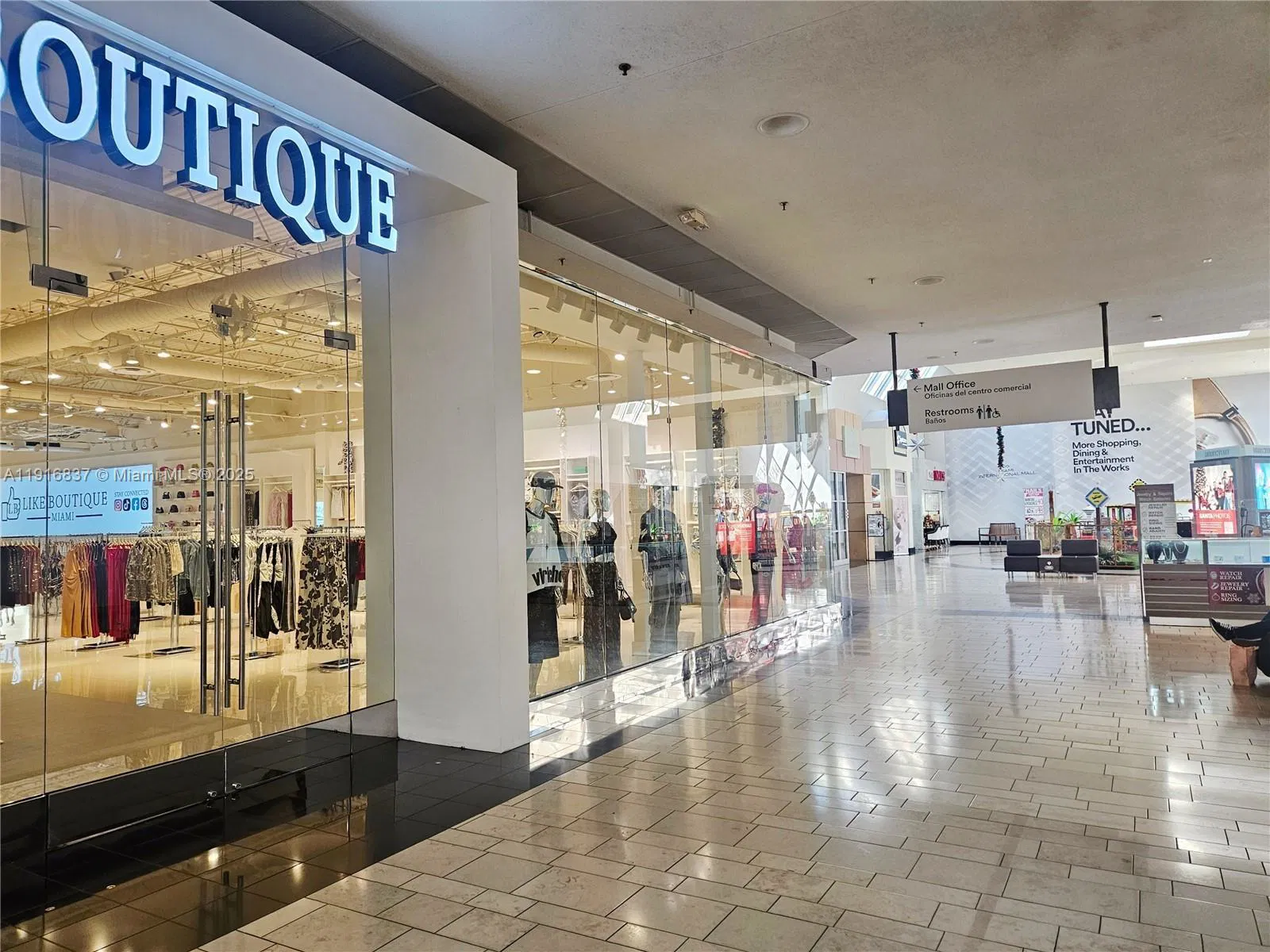 Profitable Nail Salon with Prime Mall Location