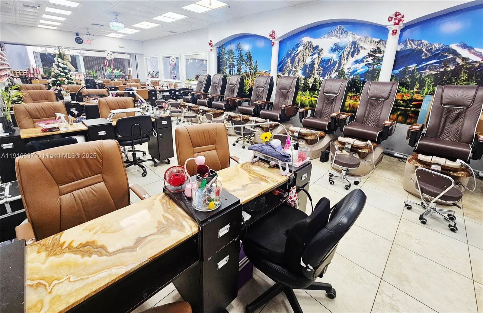 Profitable Nail Salon with Prime Mall Location