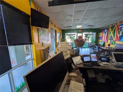 Profitable Jamaican Restaurant with Turnkey Operations