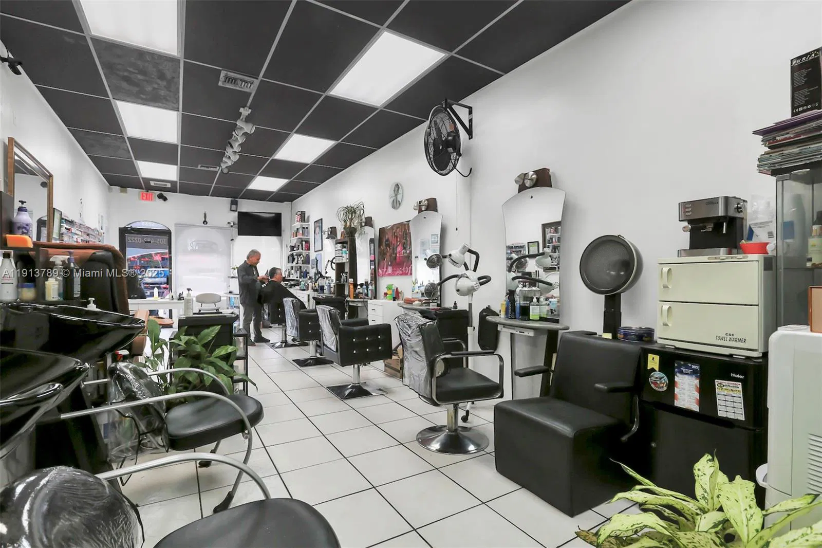 Profitable Salon and Spa with Prime Location and Low Rent