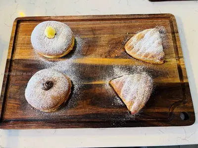 Growing Ice Cream Shop with Diversified Menu and Prime Location