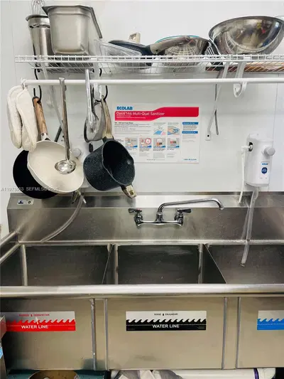 Growing Ice Cream Shop with Diversified Menu and Prime Location