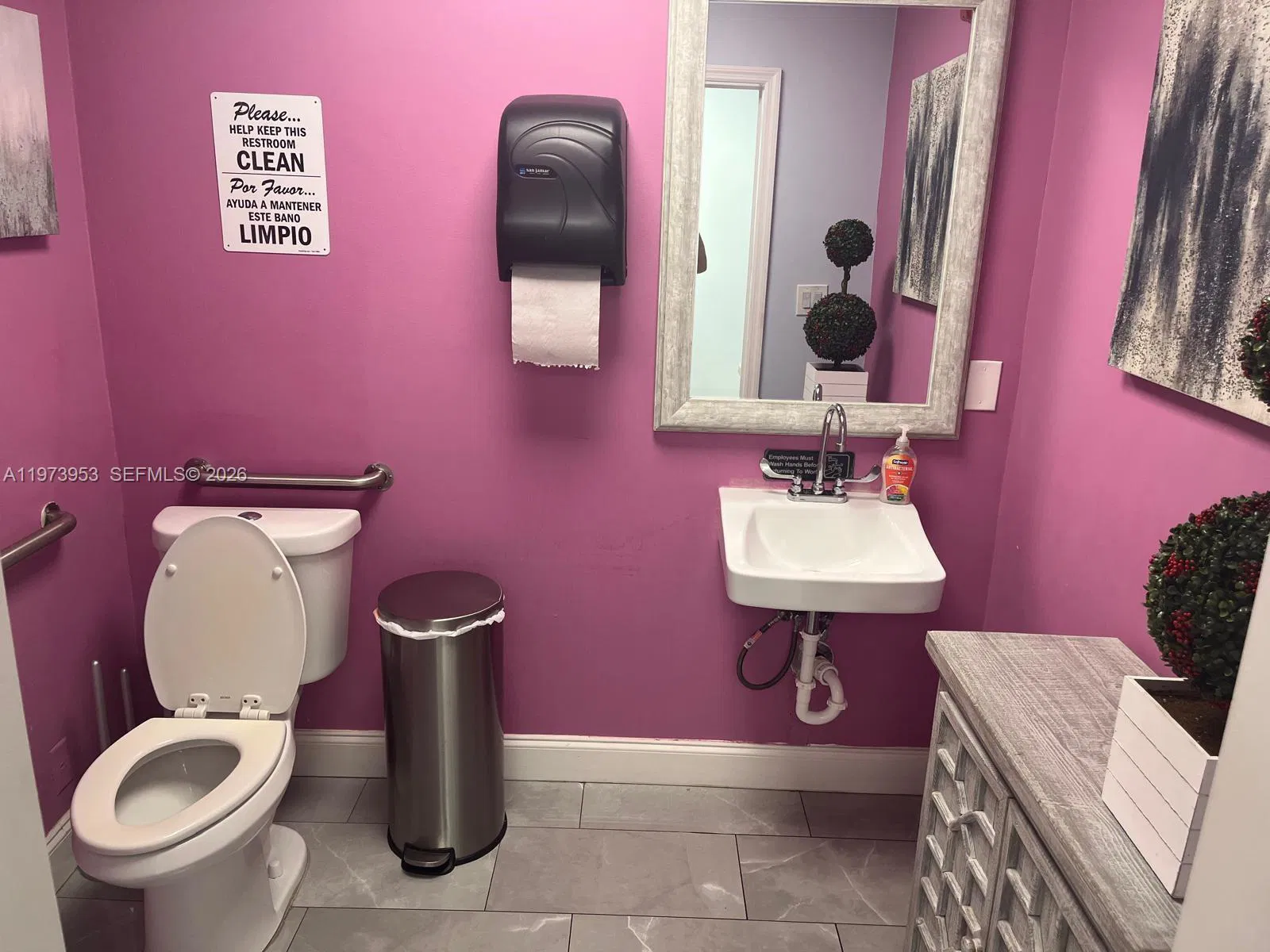 Growing Ice Cream Shop with Diversified Menu and Prime Location