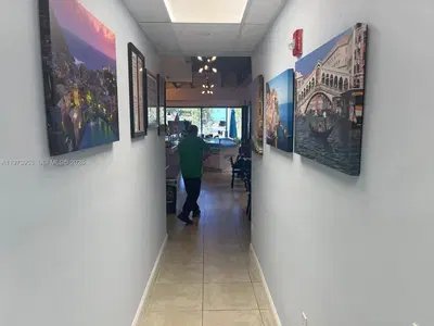 Growing Ice Cream Shop with Diversified Menu and Prime Location