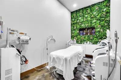 Thriving Luxury Medical Spa with Loyal Clientele