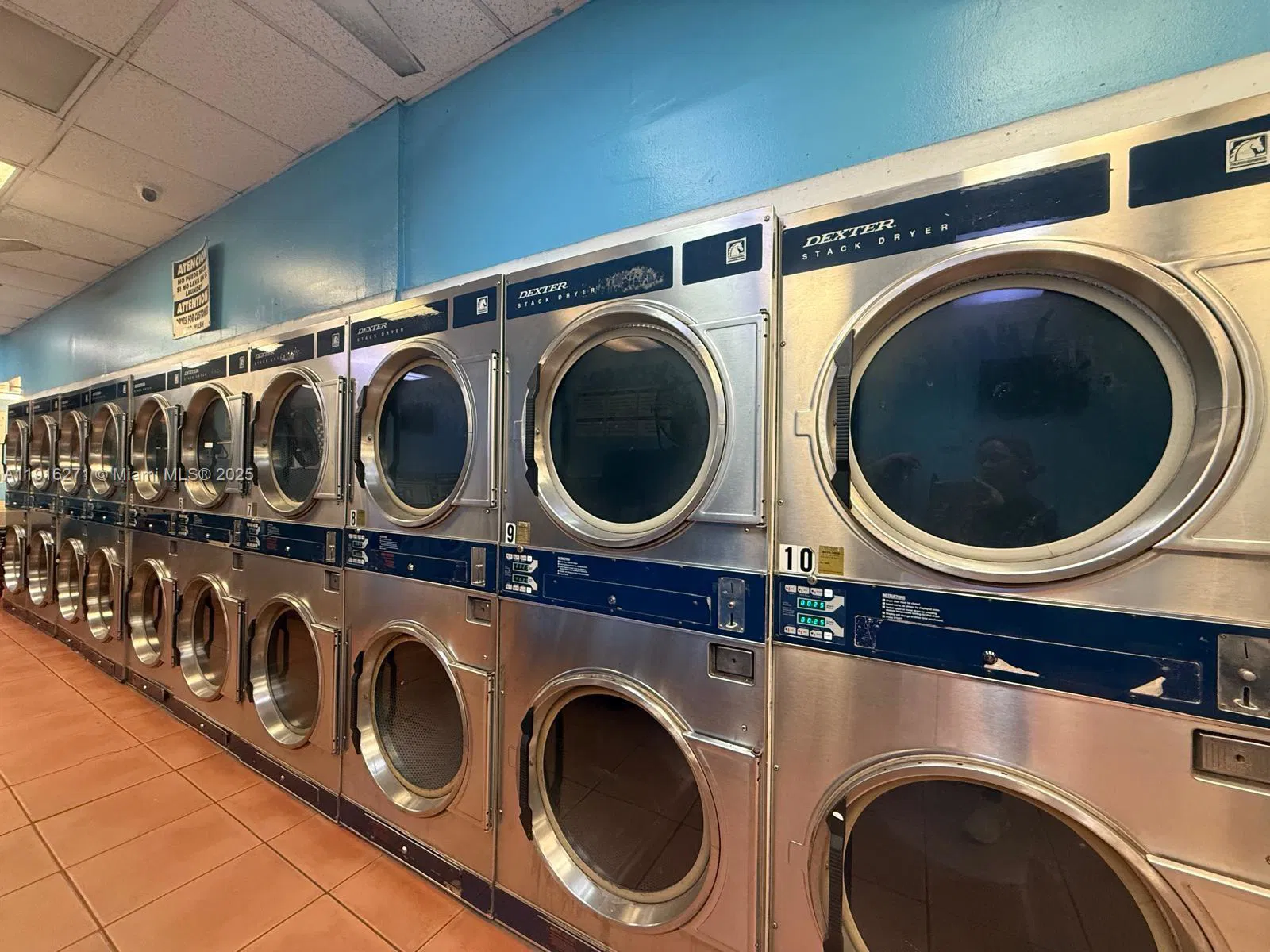 Profitable Coin Laundry Business with High Foot Traffic