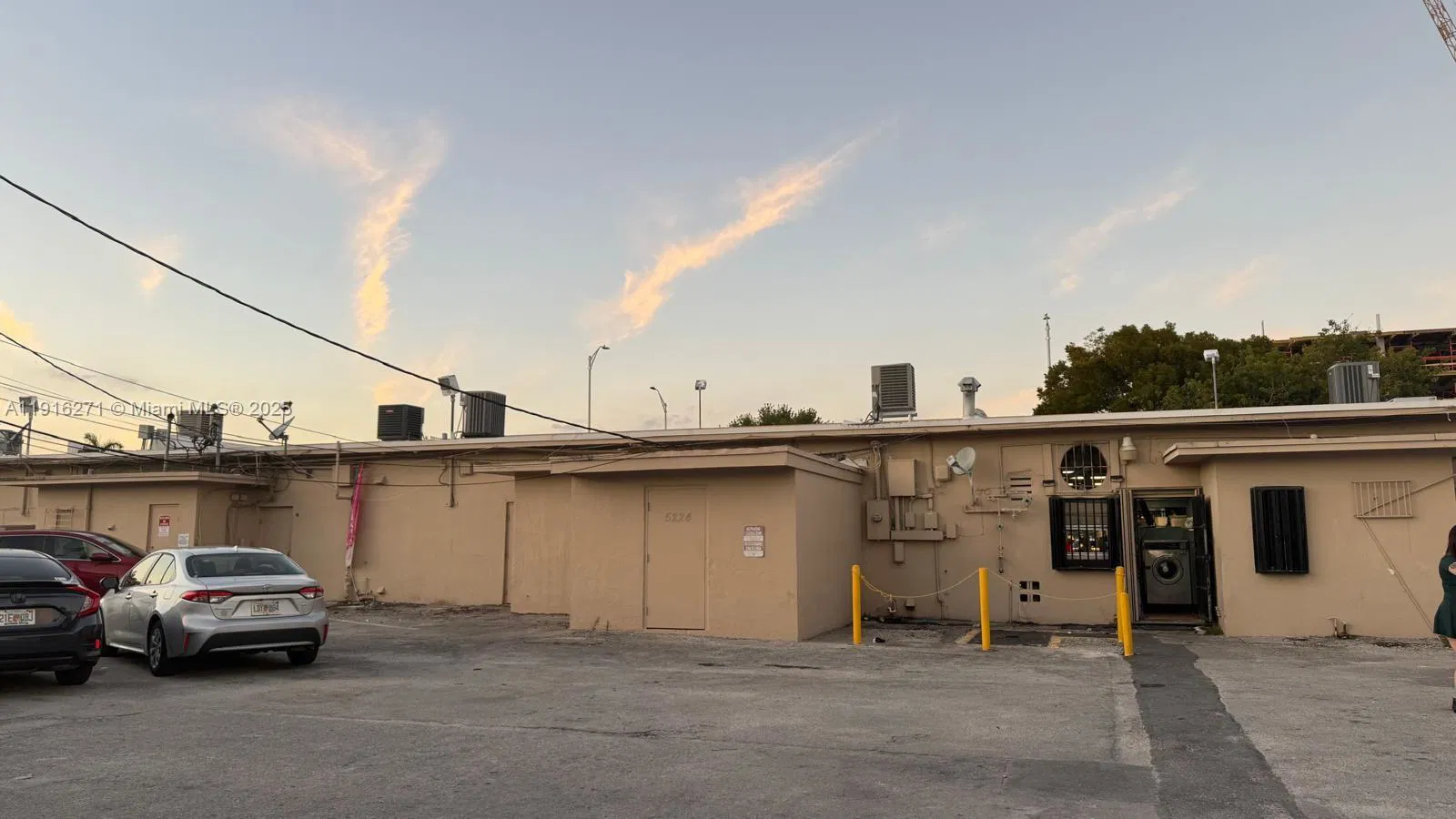 Profitable Coin Laundry Business with High Foot Traffic