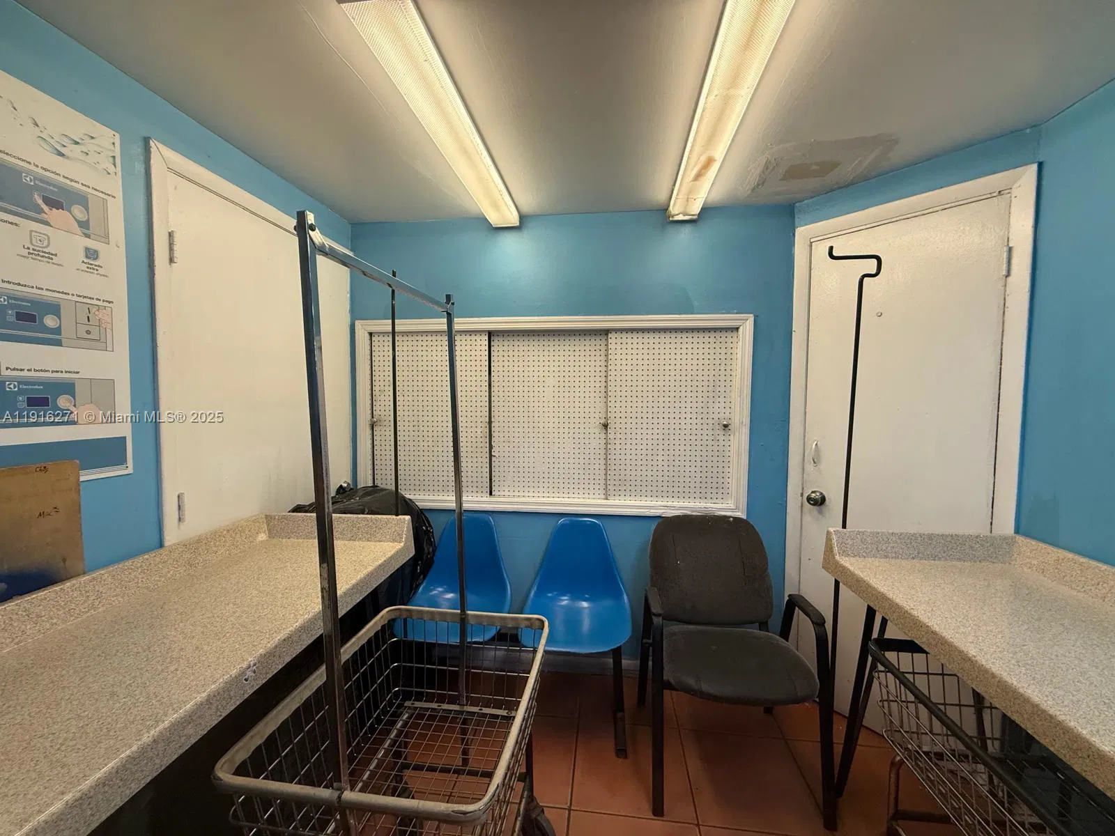 Profitable Coin Laundry Business with High Foot Traffic