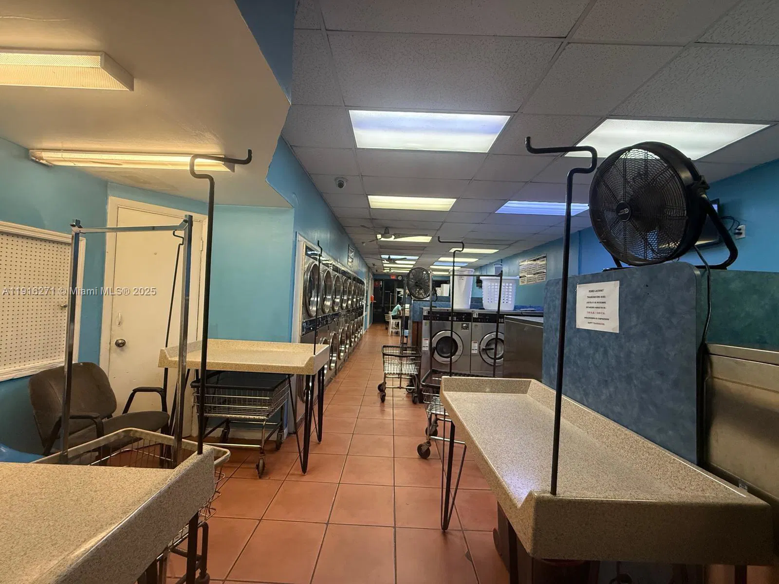 Profitable Coin Laundry Business with High Foot Traffic