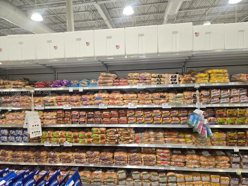Established Distribution Route with Key Grocery Accounts