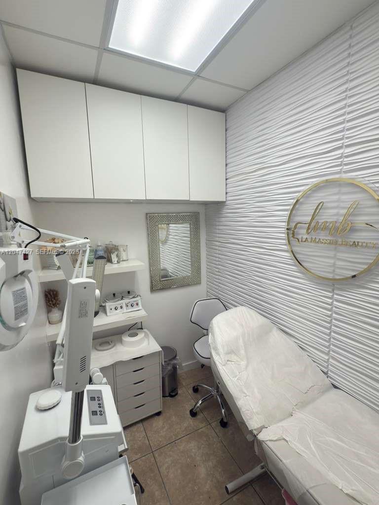 Complete Beauty Salon Equipment and Inventory Package
