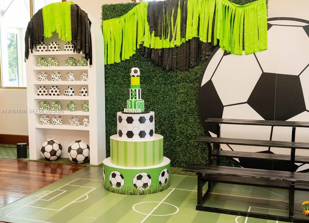Established Party Event Rental Service with Extensive Inventory