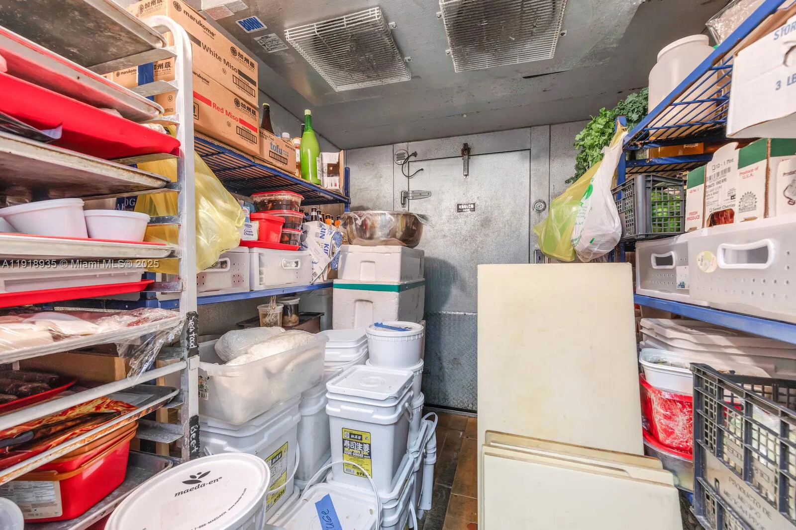 Established Japanese Restaurant with High Traffic Location