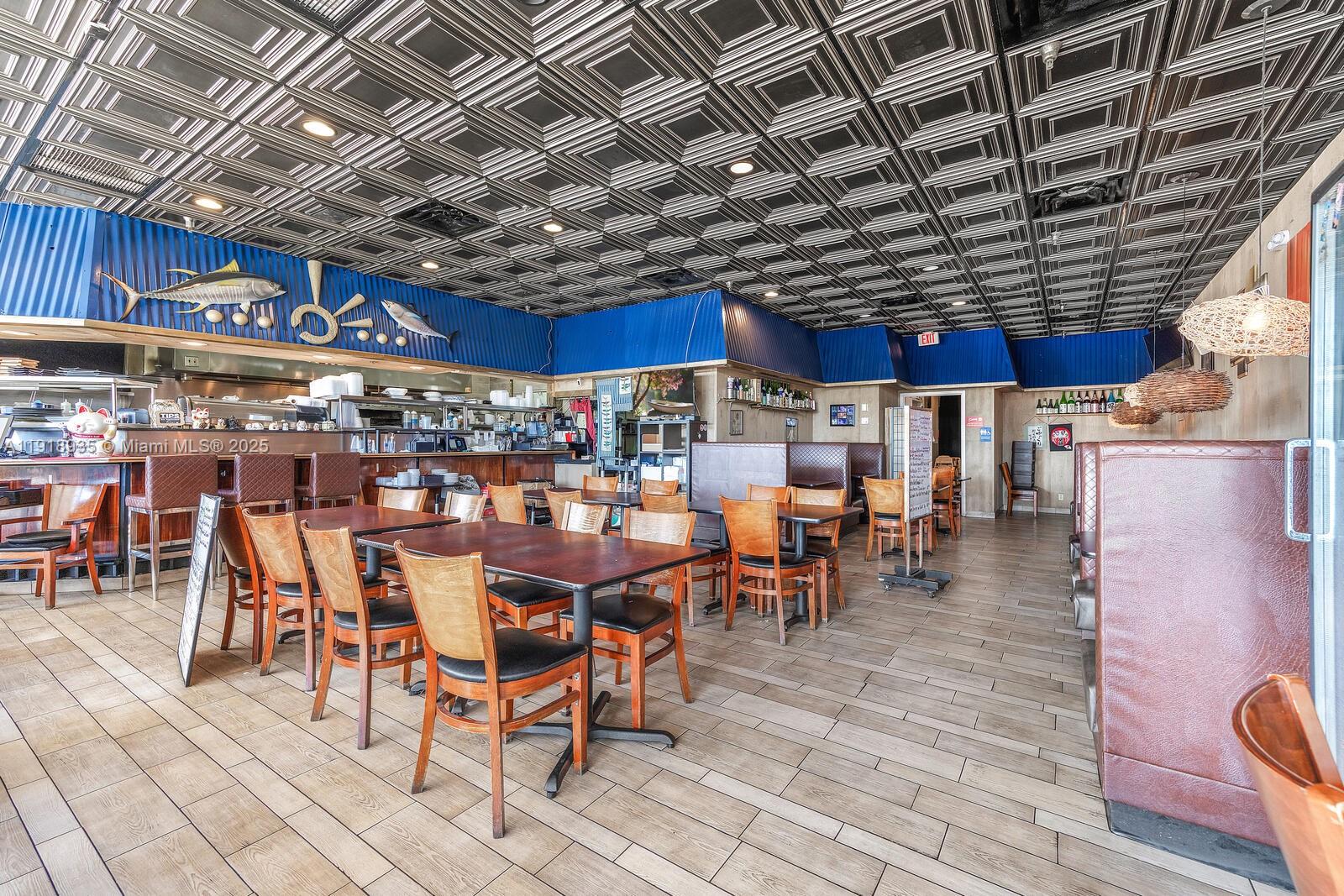 Established Japanese Restaurant with High Traffic Location