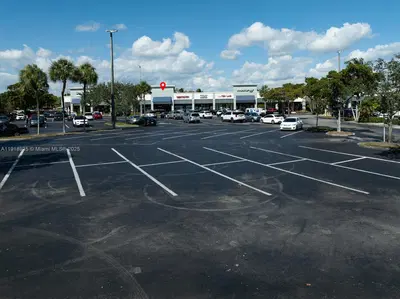 Established Japanese Restaurant with High Traffic Location