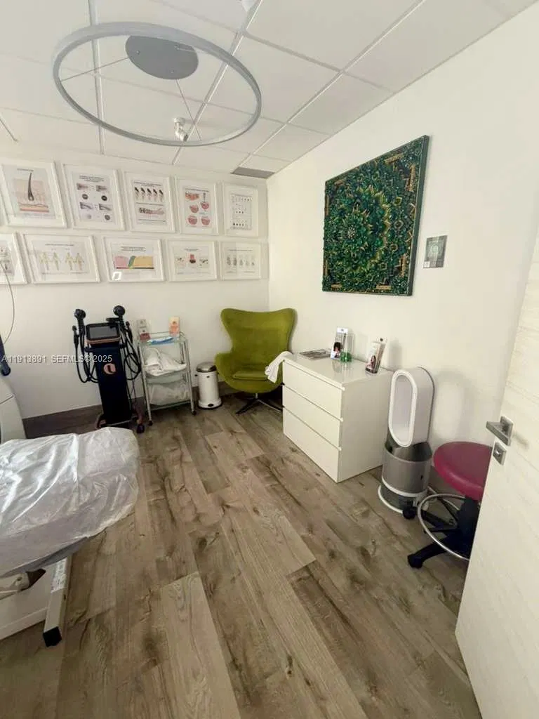 Thriving Medical and Wellness Clinic with Strong Insurance Contracts