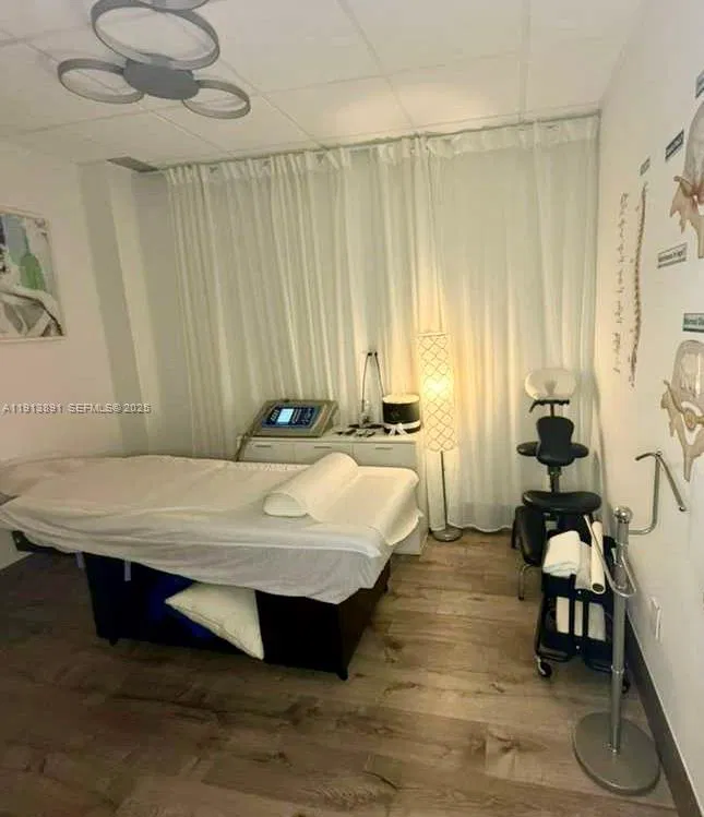 Thriving Medical and Wellness Clinic with Strong Insurance Contracts