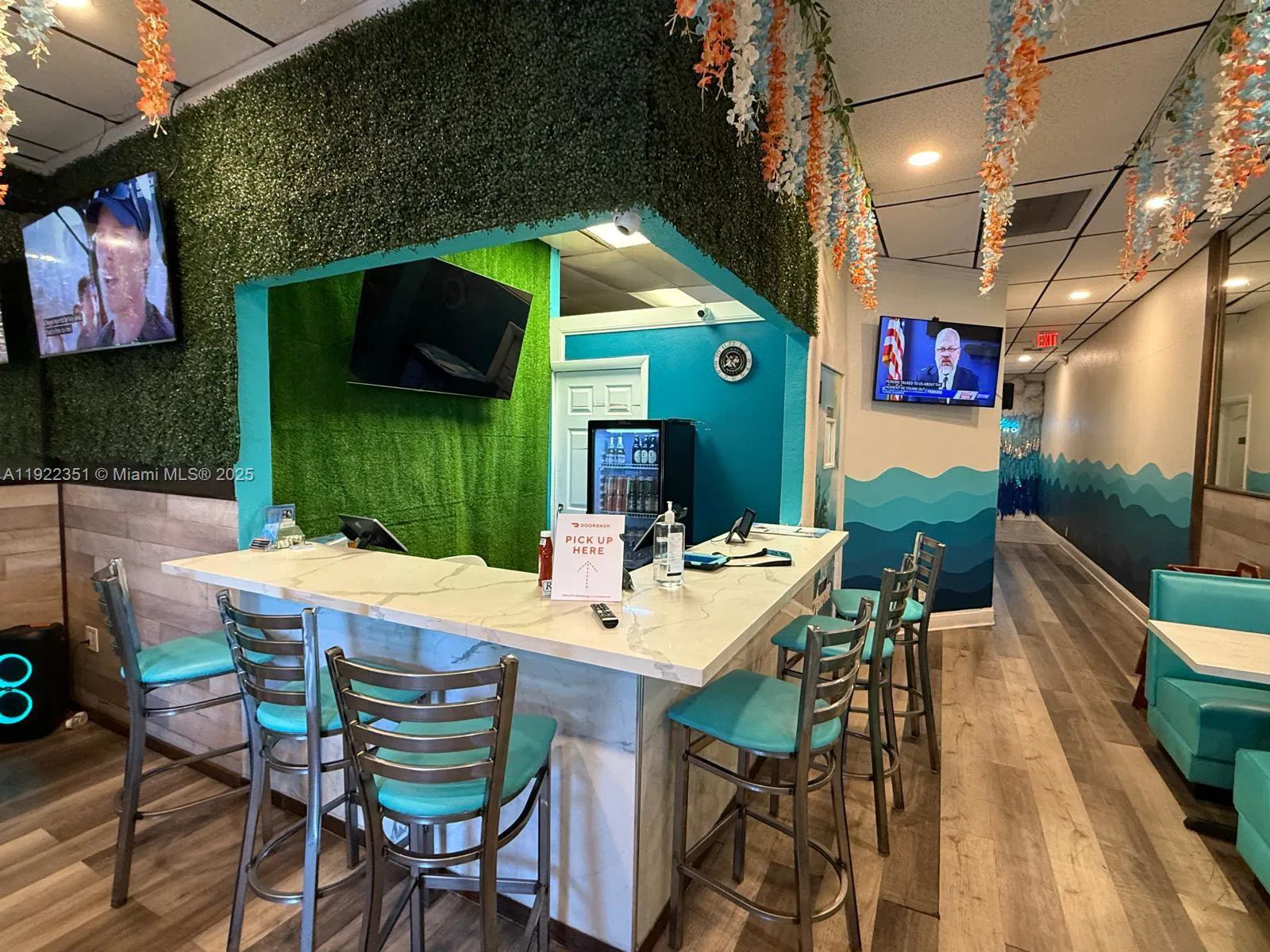 Profitable American Restaurant with Turnkey Operations