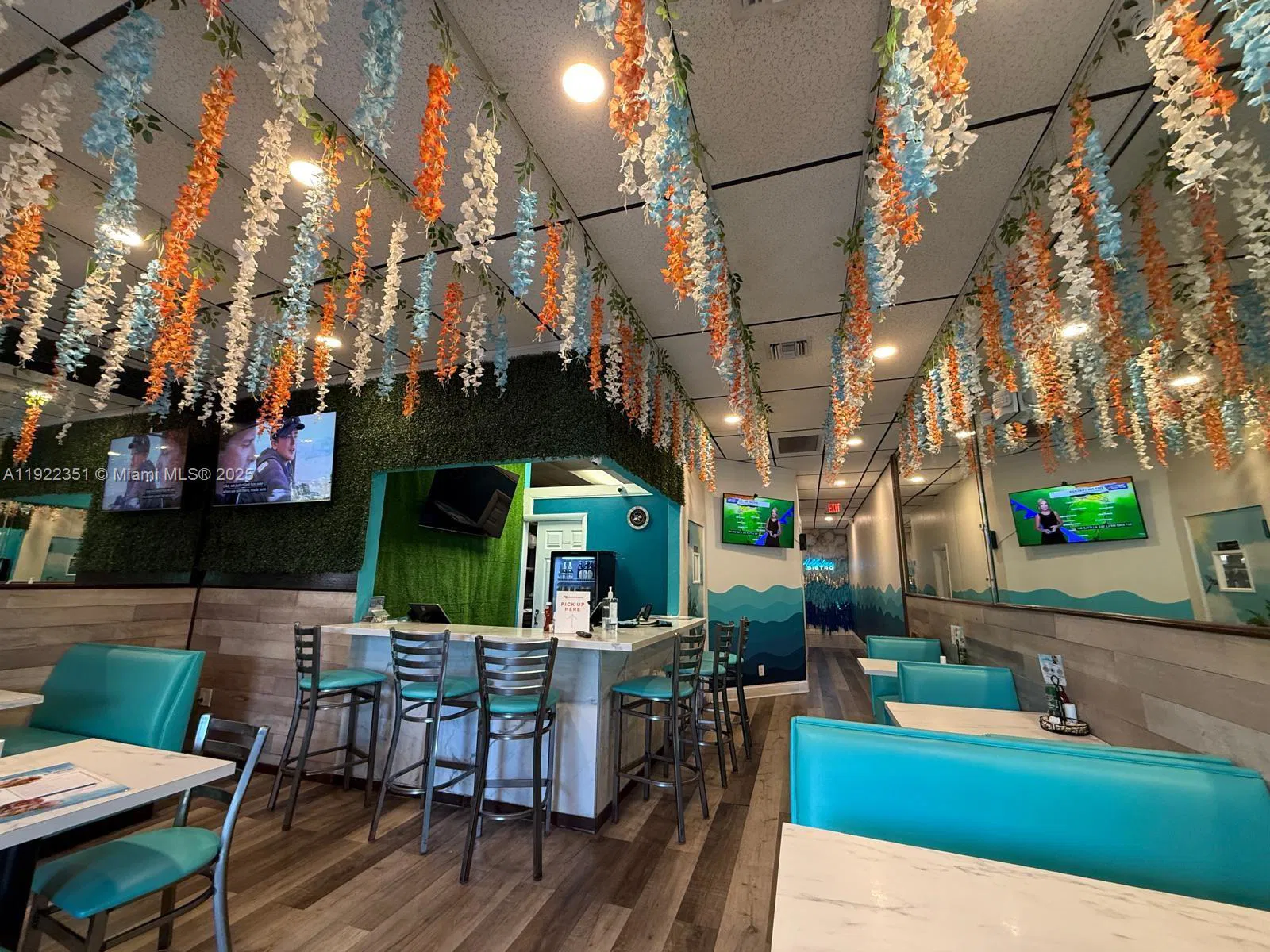 Profitable American Restaurant with Turnkey Operations