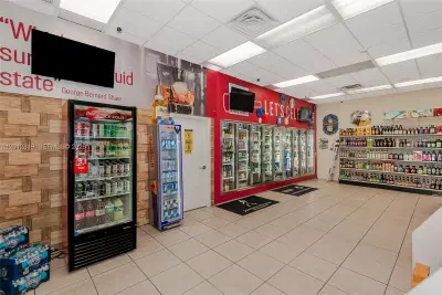 Turnkey Liquor Store Assets in Prime Corner Location