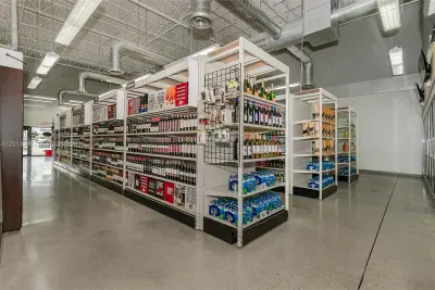 Turnkey Liquor Store in High Traffic Shopping Center