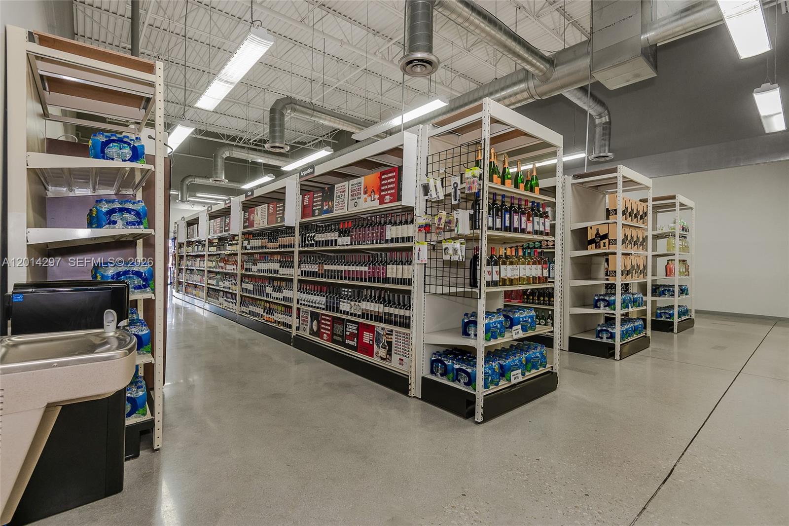 Turnkey Liquor Store in High Traffic Shopping Center