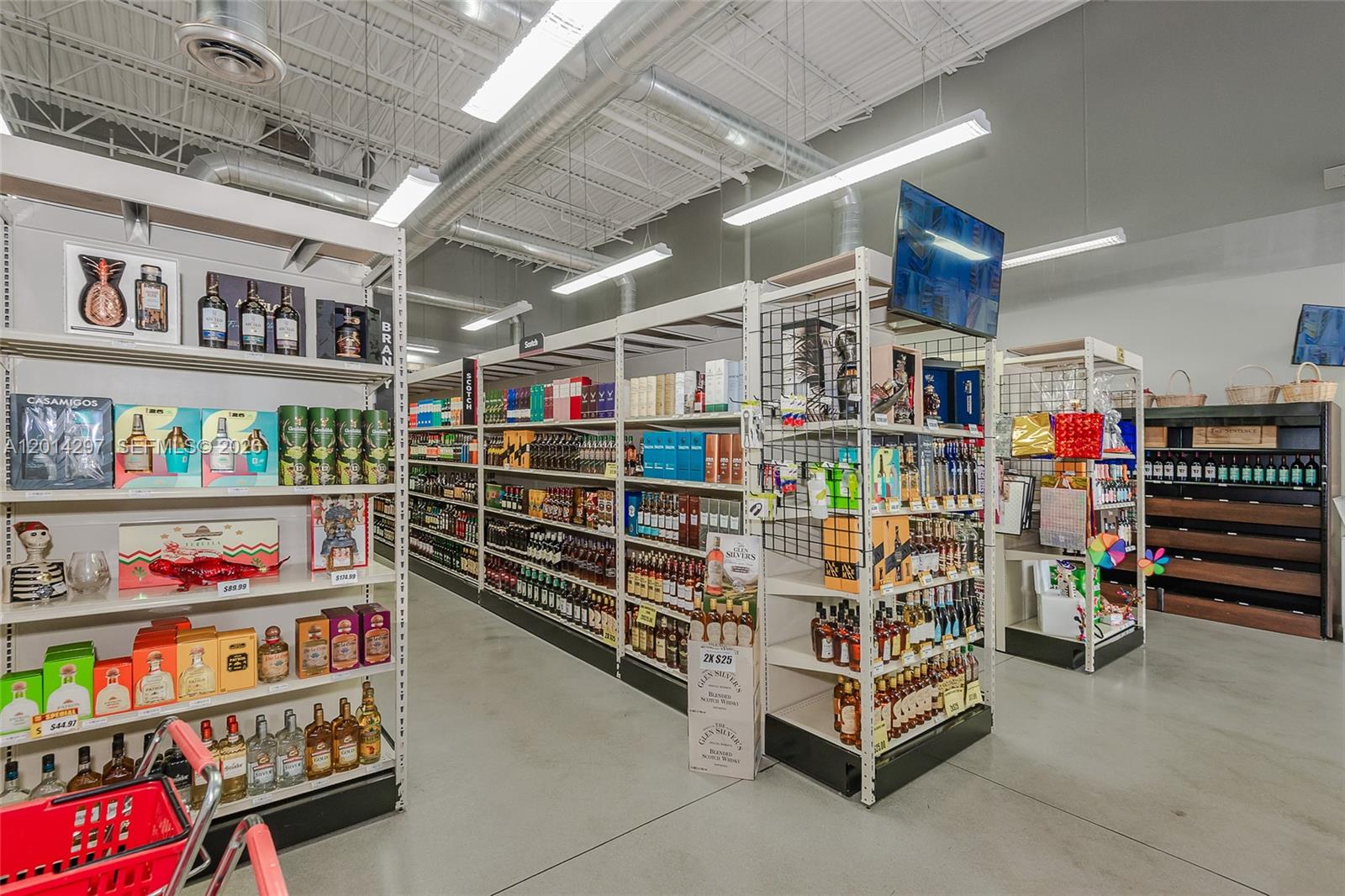 Turnkey Liquor Store in High Traffic Shopping Center