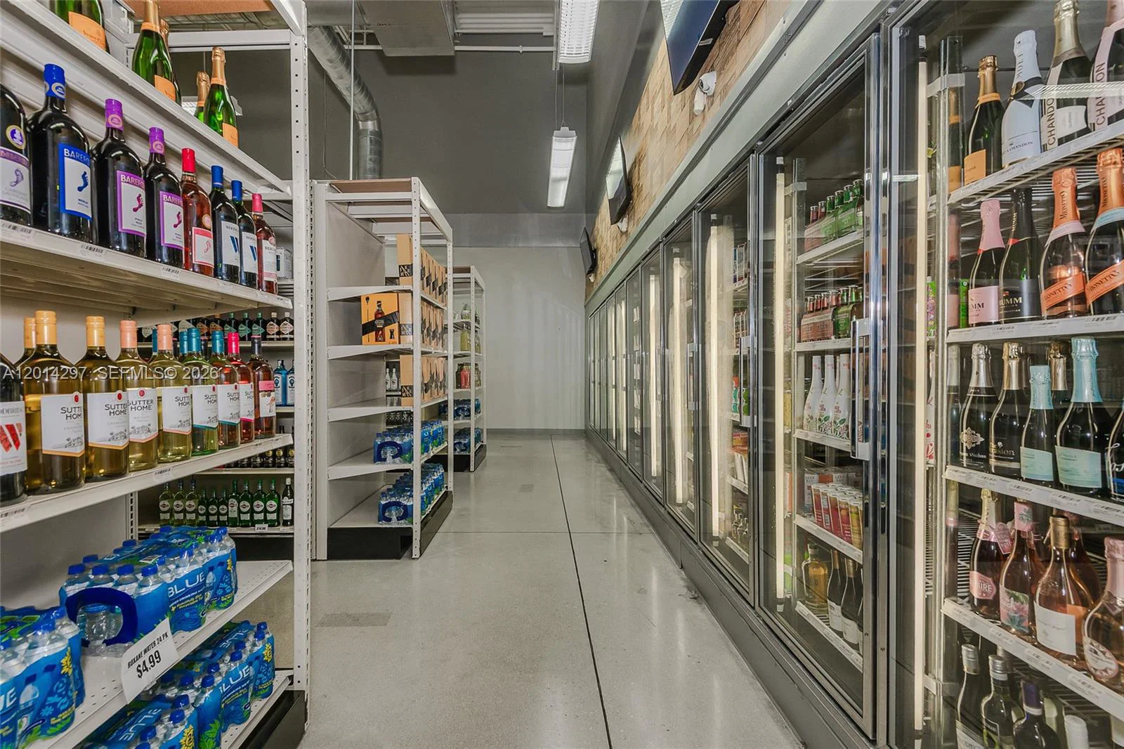 Turnkey Liquor Store in High Traffic Shopping Center