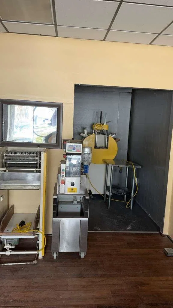 Complete Restaurant Equipment Package with Pasta Production Machinery